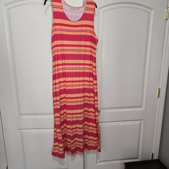 SALE! Liz Claiborne Maxi - Picture 2 of 7